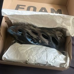 Yeezy Foam Rnr Cinders (size 11)
