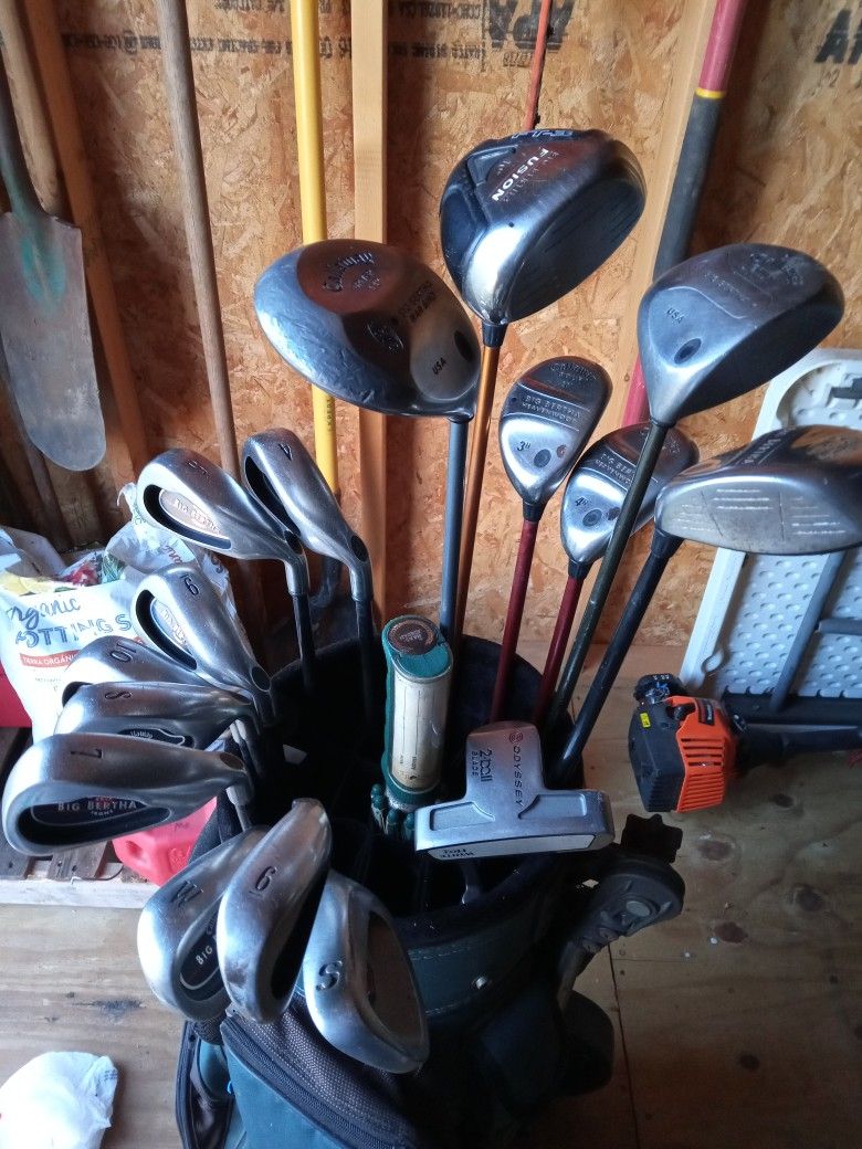 Callaway Big Bertha irons and Callaway Fairway hybrids also Odyssey Putter good condition