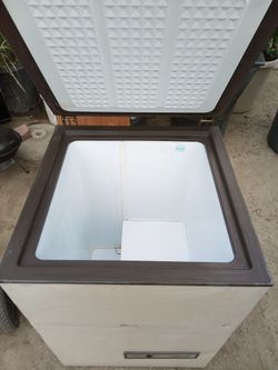 Deep freezer