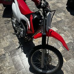 Honda CRF 125