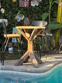 🍻Rustic Pub Table with 2-Tall Chairs
