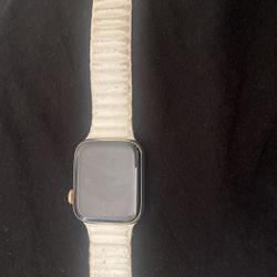 Broken Apple Watch Series 6