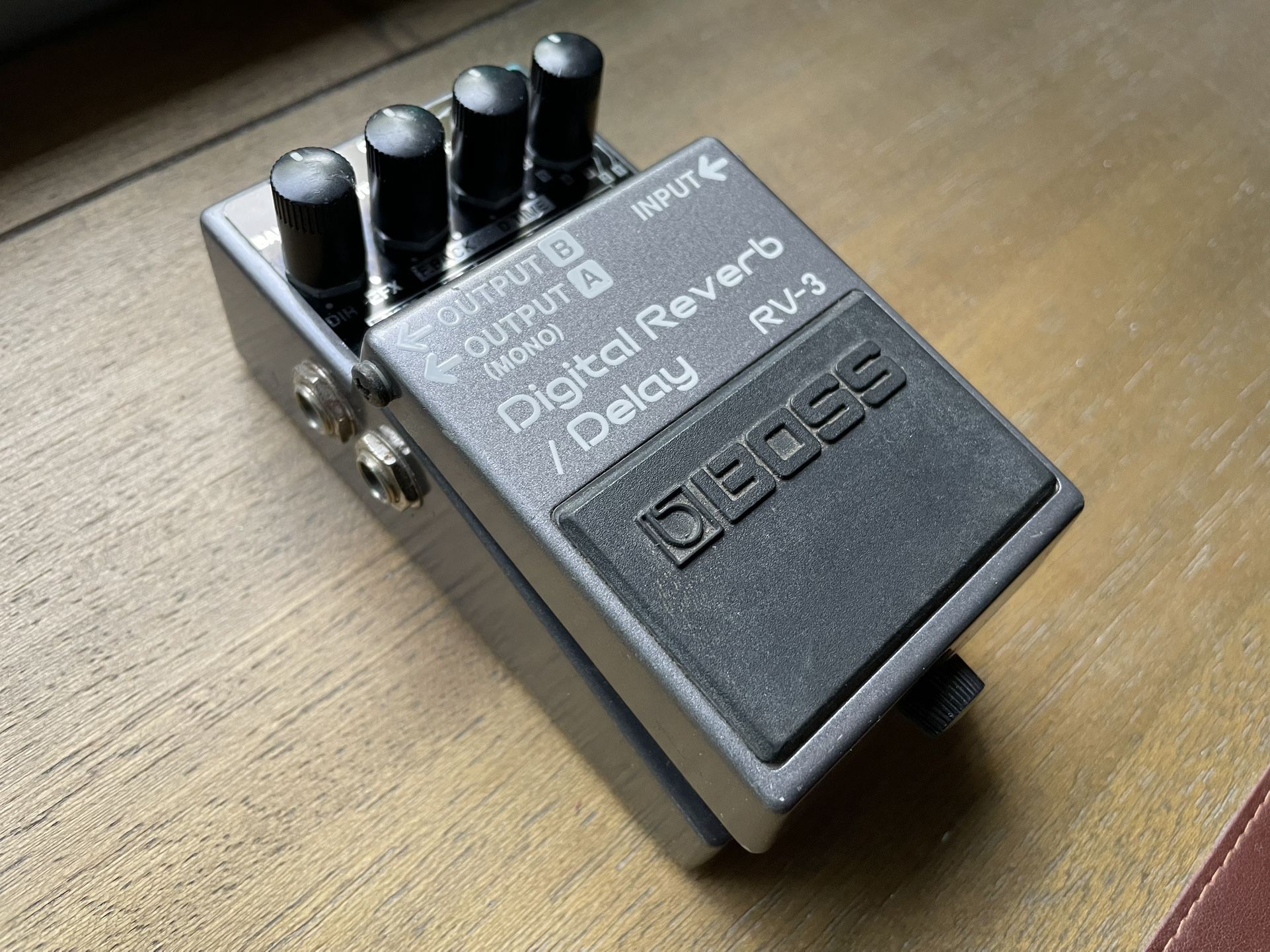 Boss RV-3