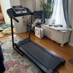 XTerra t120 treadmill- Great Condition! 