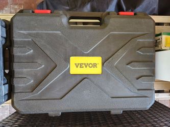 VEVOR 32-Piece Universal Hydraulic Flaring Tool Kit - Complete Set