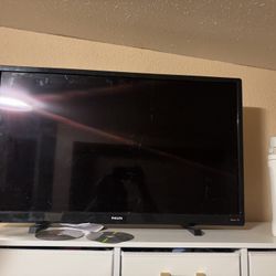 PS3 With 32” Philip Smart Tv 