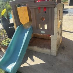 Step 2 Like new Play Slide And Fortress 