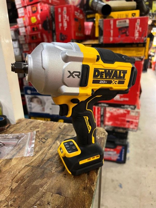 DEWALT 20V HIGH TORQUE IMPACT WRENCH 1/2 IN. XR BRUSHLESS $349