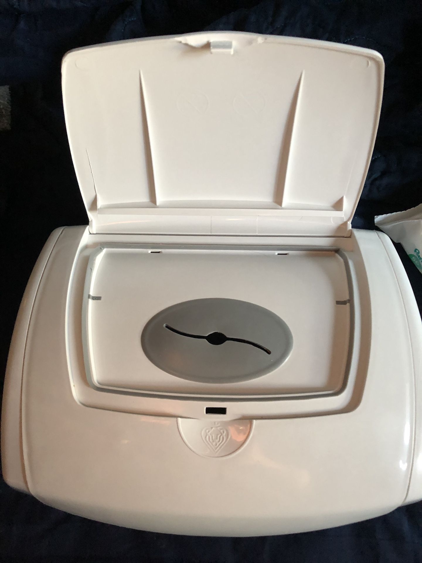 Wipe warmer