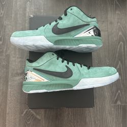 Kobe 4 Girl Dad