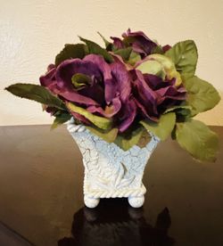 Artificial mini floral decor