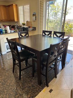 MAKE AN OFFER!! Dining Table with 6 chairs