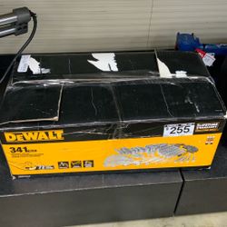 DEWALT TOOL SET