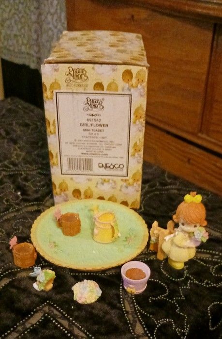 Precious Moments Mini Tea Set Yr 2000