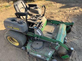 John Deere Riding Lawn Mower