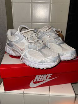 Women Nike V5 RNR size 10