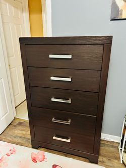 Chester drawer