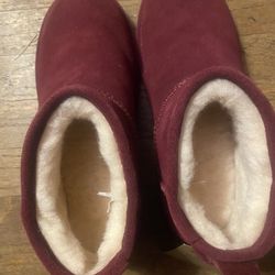 BearPaw Ankle Boot