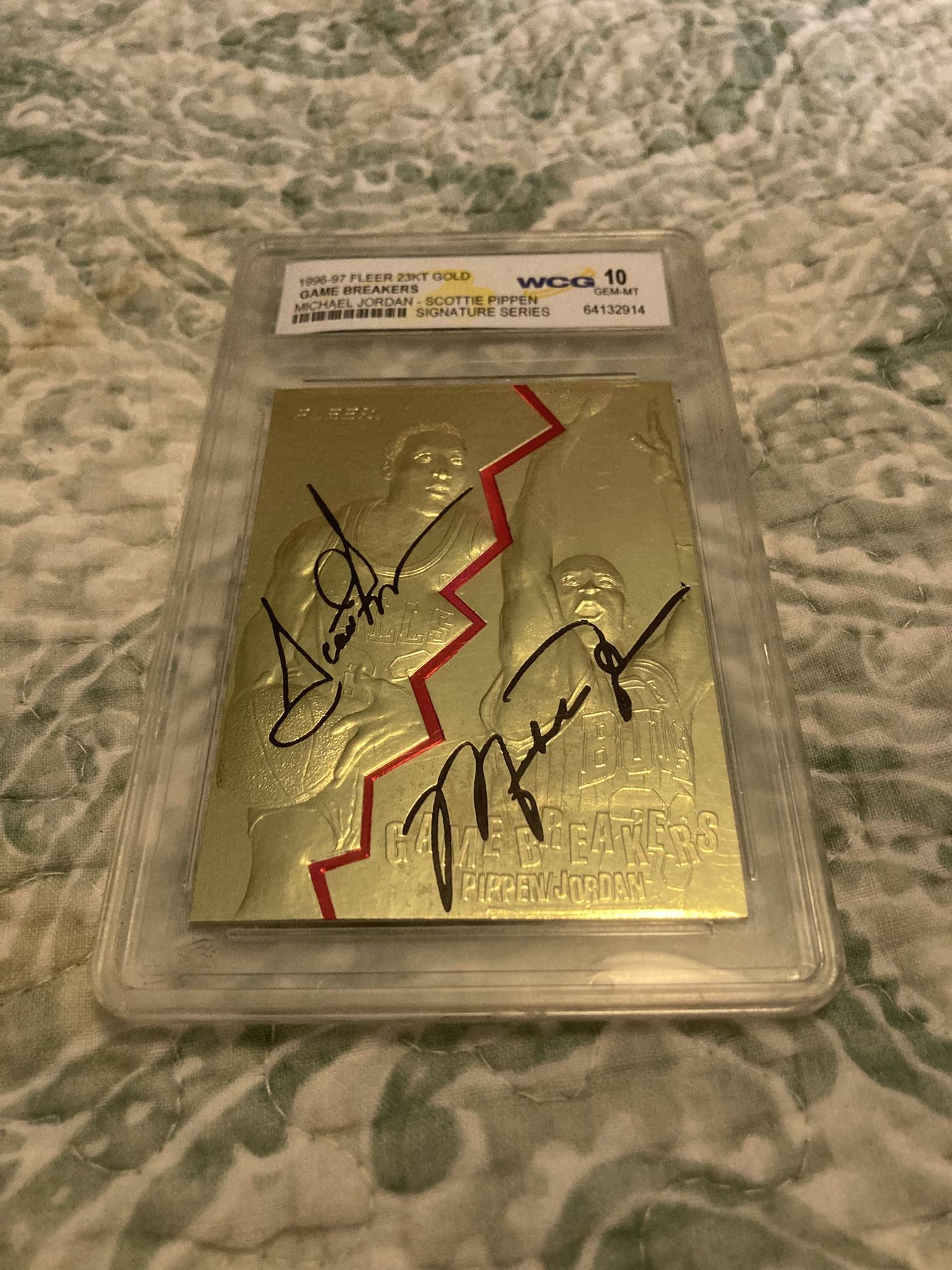 Micheal Jordan Scottie Pippin Signature Series Sport Card