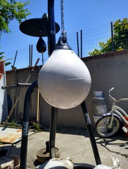 Brand NEW 120LB AQUABAG WITH NEW CHAIN