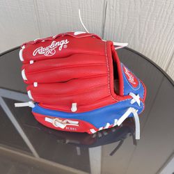 Pre- Owned Youth Rawlings Player Series T-Ball Baseball Glove Red- Blue PL91SR