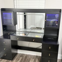 Large Vanity  With led Lights 