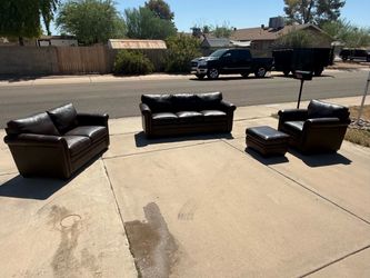 Leather sofa set