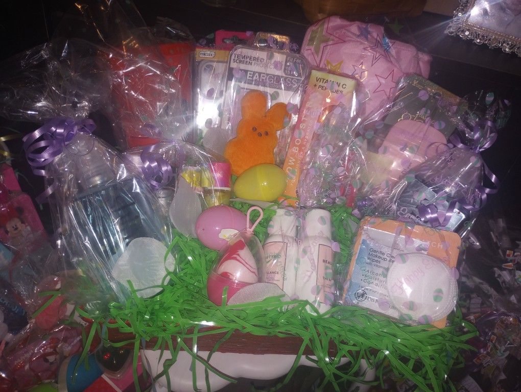 Themed Easter Baskets