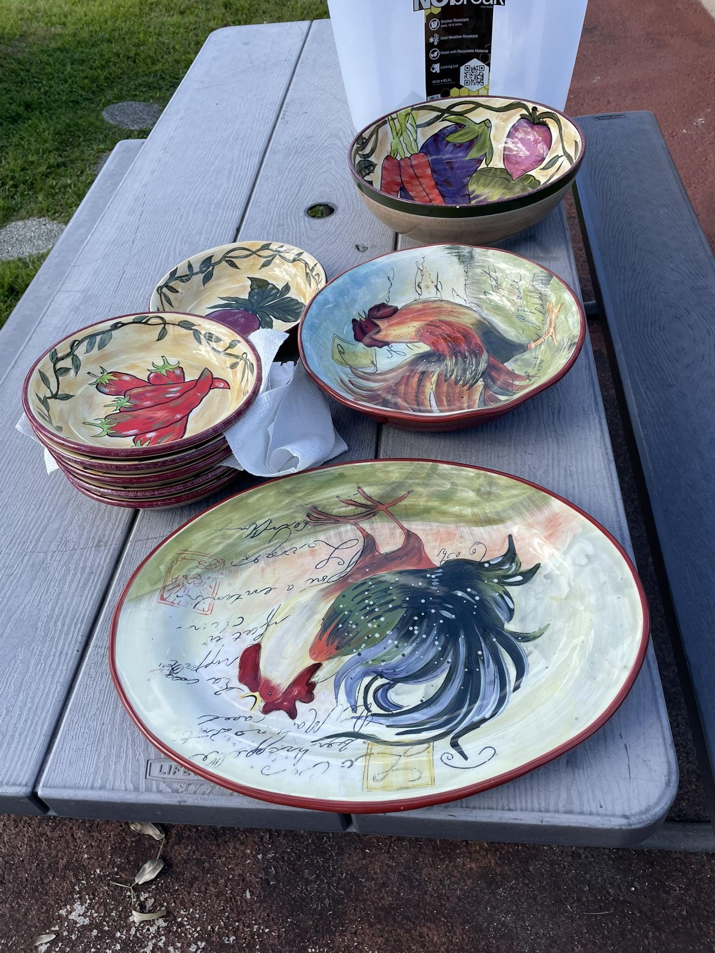Decorative serving plate bowl set fruit rooster