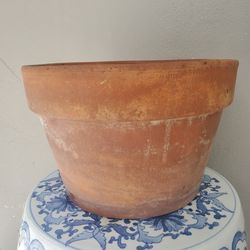 POT PLANT - LARGE SIZE - NO SAUCER - CLAY - TERRACOTA COLOR - 10D X 11H INCH