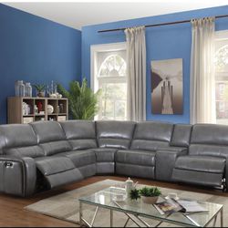 New Luxury Power Recliner Sectional Couch / Free Delivery 