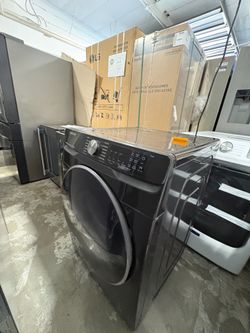 SAMSUNG FRONTLOAD WASHER AND DRYER SET (STACKABLE)