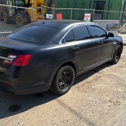2014 Ford Taurus