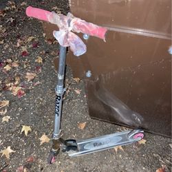 Pink Kids Razor Scooter