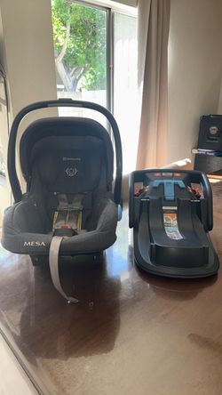 UPPAbaby MESA Infant Car Seat + Base