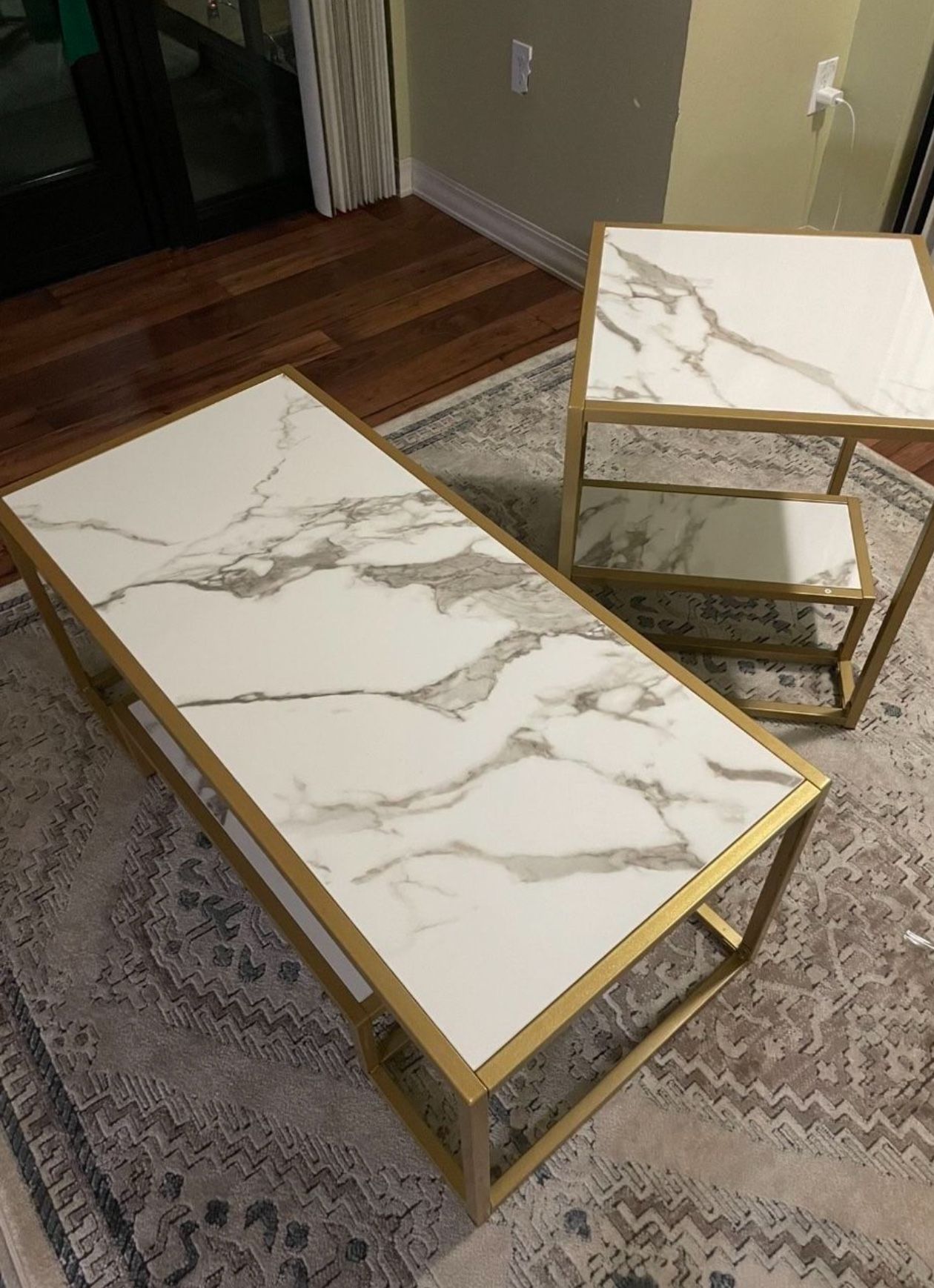 Coffee Tables 