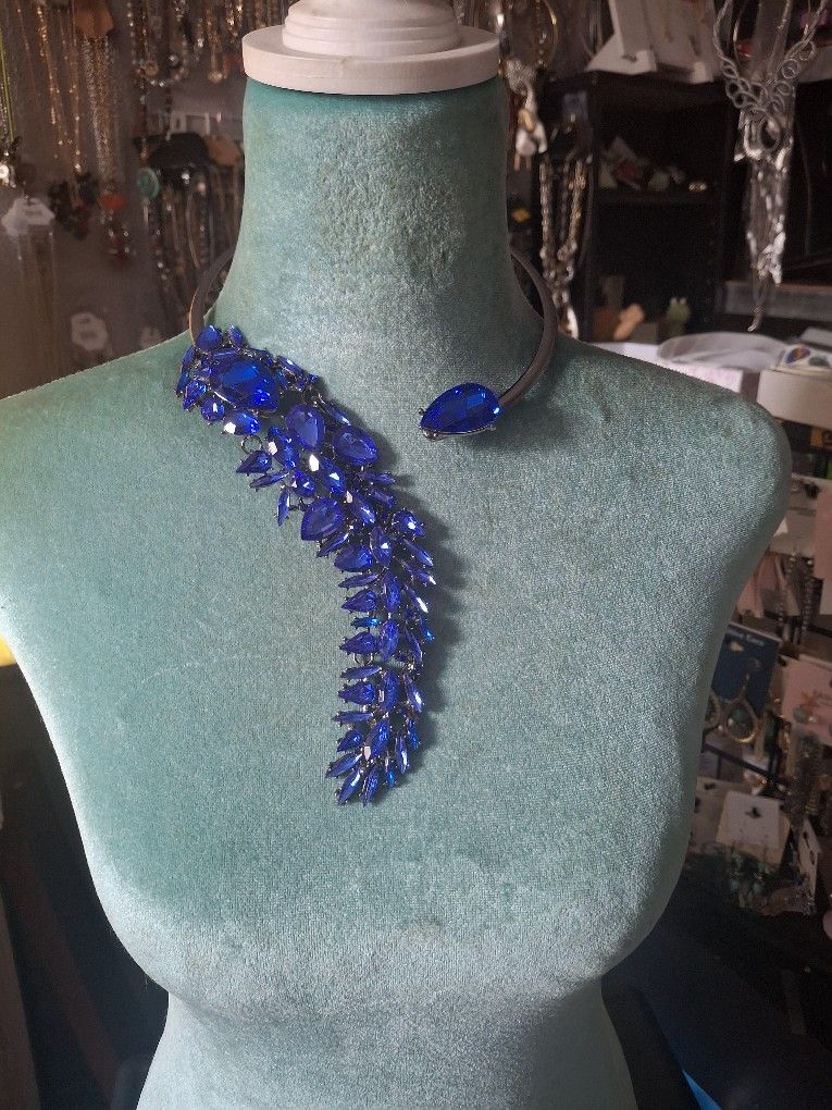 Rhinestone Choker Necklace