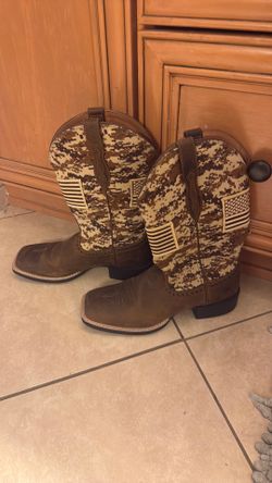 Ariat cowboy boots