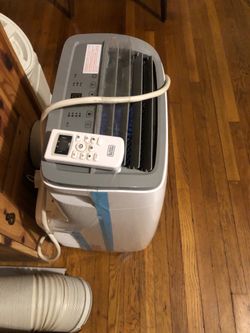 BLACK+DECKER 10,000 BTU Portable Air Conditioner with Remote Control, White
