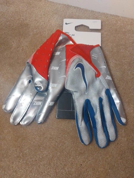 Brand New Nike Vapor Jet Football Gloves