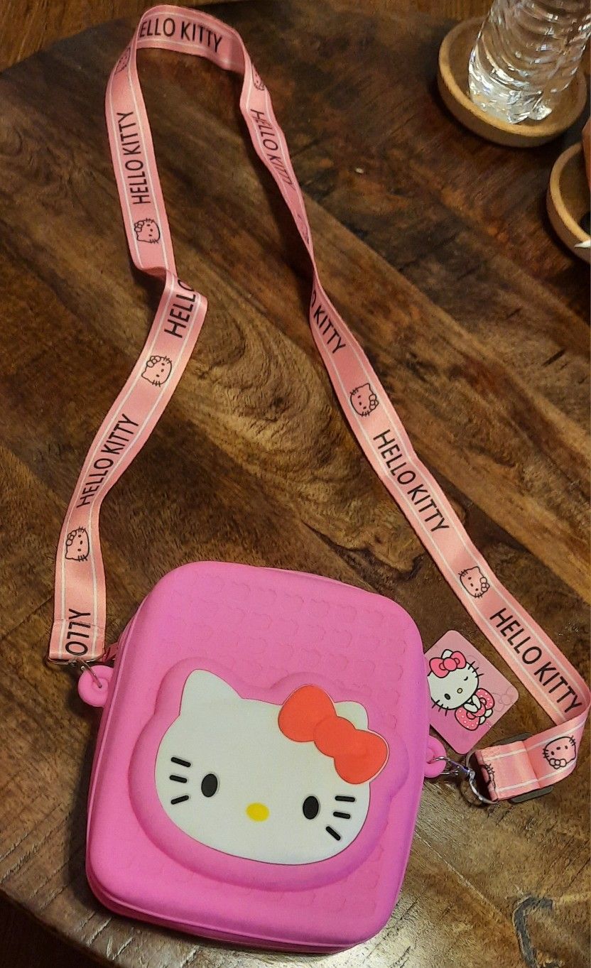 Hello kitty purse 
