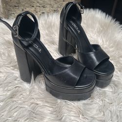 Women’s Heels Size 7