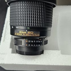 Nikon AF Nikkor 70-300mm f/4-5.6D