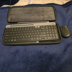 Logitech K585 Keyboard with Logitech Pebble Mouse 