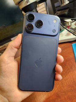 iPhone 17 pro max 256GB UNLOCKED