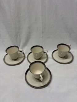 Set Of 4 Belcrest Fine China Tea Cups & Saucers