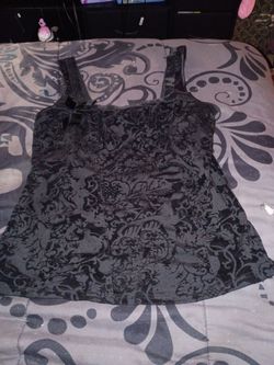 Shirt/tank top