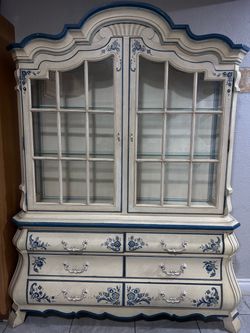Wooden Antique Cabinet