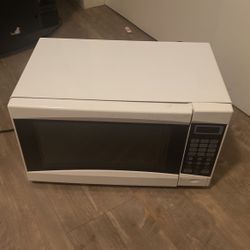 Microwave I’m not going to lower the price that’s my final decision 