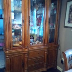Comedor De 6 Sillas Y Chinera De Pura Madera  